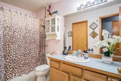 2215 Oak St, Lynden, WA 98264 - photo 7