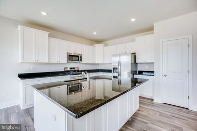 5401 Canyonlands St, White Plains, MD 20695 - photo 4