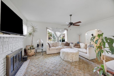 643 Mckinley St, Gary, IN 46404 - photo 4