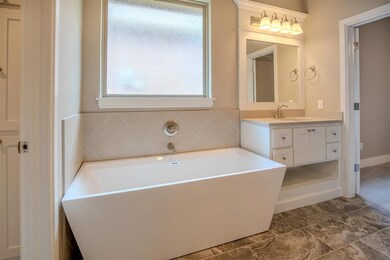 19716 Millstone Crossing Dr, Edmond, OK 73012 - photo 5