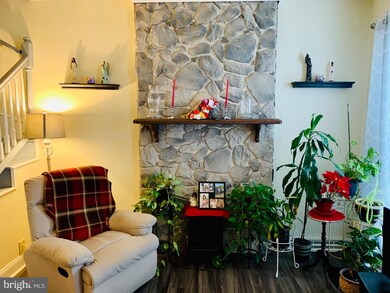 828 Gordon St, Reading, PA 19601 - photo 4