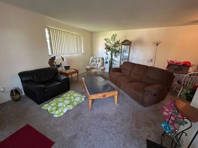 4766 Greenholme Dr unit 4, Sacramento, CA 95842 - photo 5