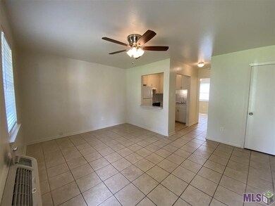 4114 Florida St unit 2, Zachary, LA 70791 - photo 2