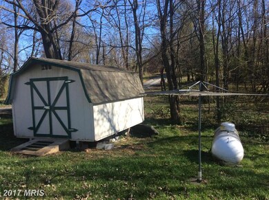 654 Turkey Knob Rd, Quicksburg, VA 22847 - photo 4