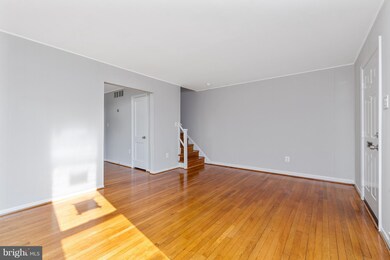 1160 Booker Dr, Capitol Heights, MD 20743 - photo 4