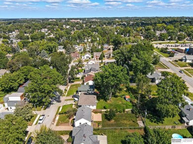 1927 S 61st St, Omaha, NE 68106 - photo 5