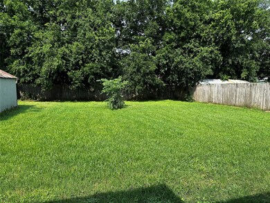 1712 Redwood Dr, Cleburne, TX 76033 - photo 5