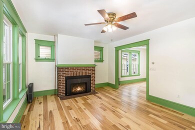 439 N 2nd St, Lemoyne, PA 17043 - photo 3