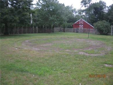 241 Louise St, Woonsocket, RI 02895 - photo 3