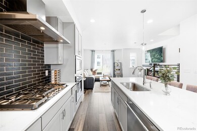 2513 N Newark Ct, Aurora, CO 80010 - photo 7