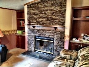 Fireplace in Familyroom