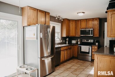 161 Penny Ln, Macomb, IL 61455 - photo 6