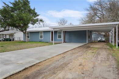120 Brewster St, Robinson, TX 76706 - photo 2