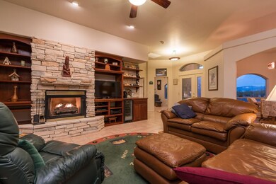 35950 S Gold Rock Cir, Wickenburg, AZ 85390 - photo 3