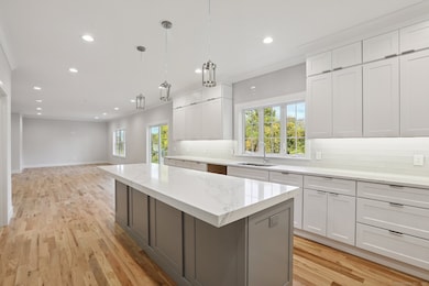 6 Vista St, Danbury, CT 06811 - photo 4