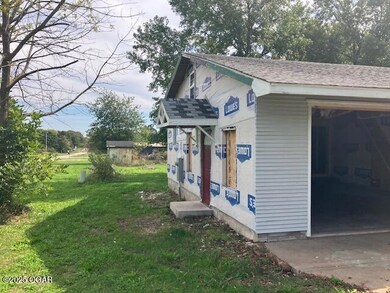 10607 N Maple, Butterfield, MO 65623 - photo 2