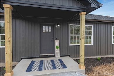 26428 Dejarnette Ln, Ruther Glen, VA 22546 - photo 2