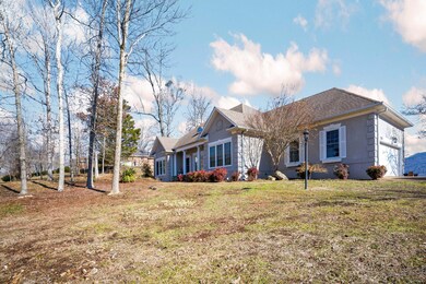 535 Whispering Pines Dr, Trenton, GA 30752 - photo 3