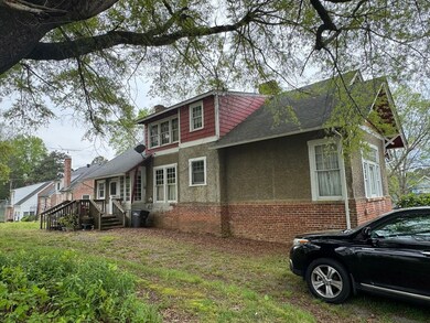 402 S Main St, Lawrenceville, VA 23868 - photo 3