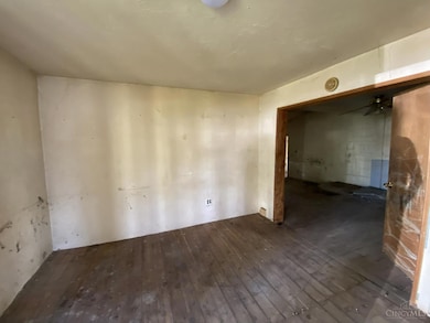 75 Olive St, Peebles, OH 45660 - photo 2