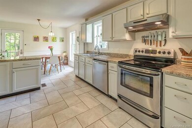 16 Ridge Ave, Asheville, NC 28803 - photo 5