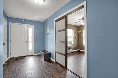 5729 Yorktown Rd, Plainfield, IN 46168 - photo 4