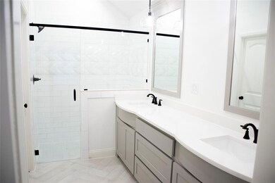 916 Rodgers Ave, Godley, TX 76044 - photo 5