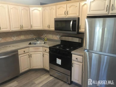 27 Mill Rd, Edison, NJ 08817 - photo 3