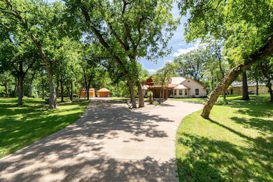 1465 Waters Edge Ln, Glen Rose, TX 76043 - photo 3