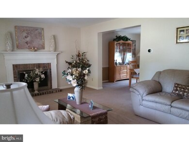 14 Braintree Common, Feasterville Trevose, PA 19053 - photo 3