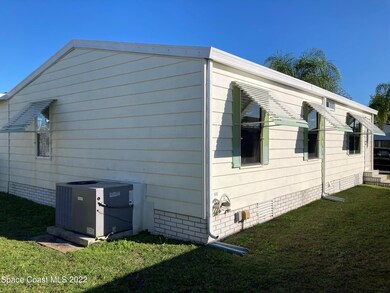 726 Hyacinth Cir, Sebastian, FL 32976 - photo 4