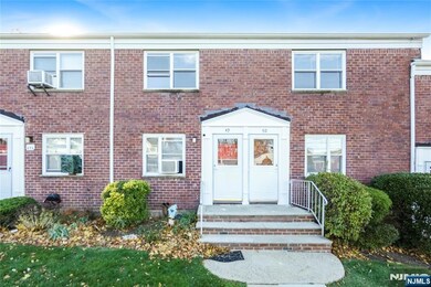 471 Crestwood Ave unit 49, Hackensack, NJ 07601 - photo 3