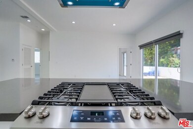 1655 1/2 S Longwood Ave, Los Angeles, CA 90019 - photo 7