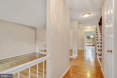 11533 Pine Cone Ct, Reston, VA 20191 - photo 7