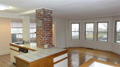 49 Prospect St unit 1, Marblehead, MA 01945 - photo 2