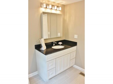 21 Harriman Rd, Plaistow, NH 03865 - photo 5