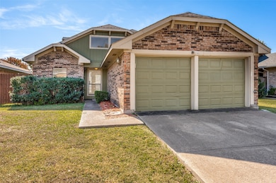 2002 Verlaine Dr, Carrollton, TX 75007 - photo 2