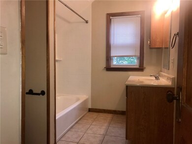 24 Hazel St, Pawtucket, RI 02860 - photo 6