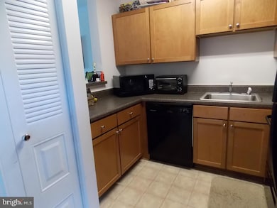 11403 Stoney Point Place, Germantown, MD 20876 - photo 2