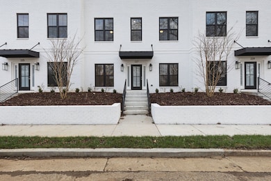 227 S Bilbro Ave, Murfreesboro, TN 37130 - photo 2