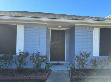 11114 Malden Dr, Houston, TX 77075 - photo 2