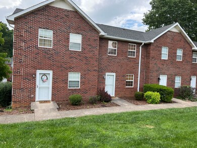 807 Swadley Rd unit 5, Johnson City, TN 37601 - photo 2