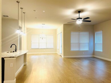 Over look the family room and dinning room
