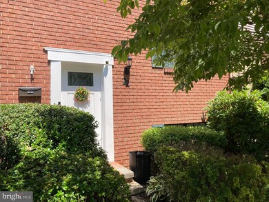 22 Wimbledon Ln, Owings Mills, MD 21117 - photo 2