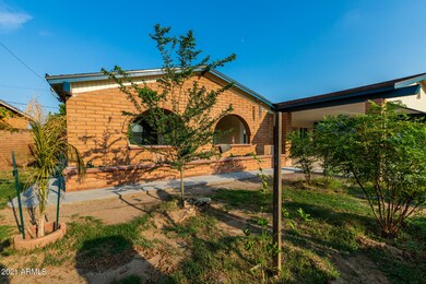 2537 N 48th Ln, Phoenix, AZ 85035 - photo 5