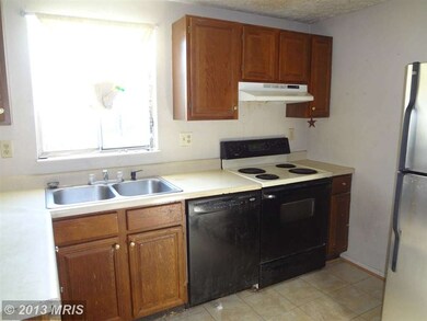 9237 Redbridge Ct, Laurel, MD 20723 - photo 4