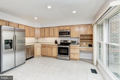 5434 Ring Dove Ln, Columbia, MD 21044 - photo 3