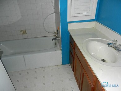 609 Adrian St, Delta, OH 43515 - photo 6