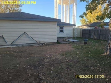 981 Cinderella Dr, Pampa, TX 79065 - photo 3