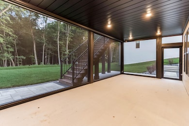 N66W21277 Sagebrush Dr, Menomonee Falls, WI 53051 - photo 3